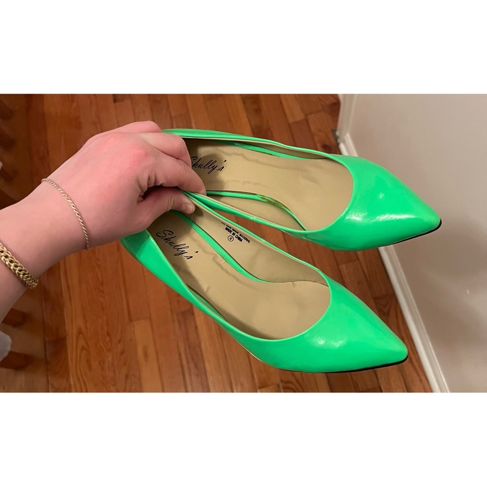 Shelly’s Neon Green Heels - Picture 8 of 9